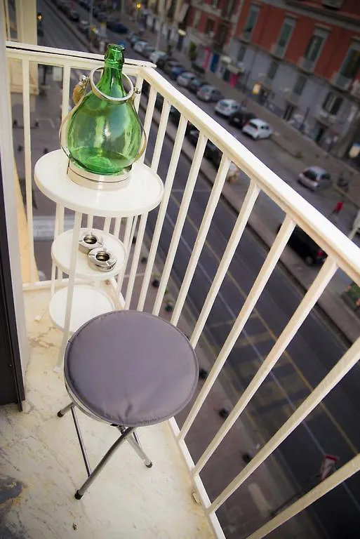 Apartment B&B Mirlinum A Mergellina Naples