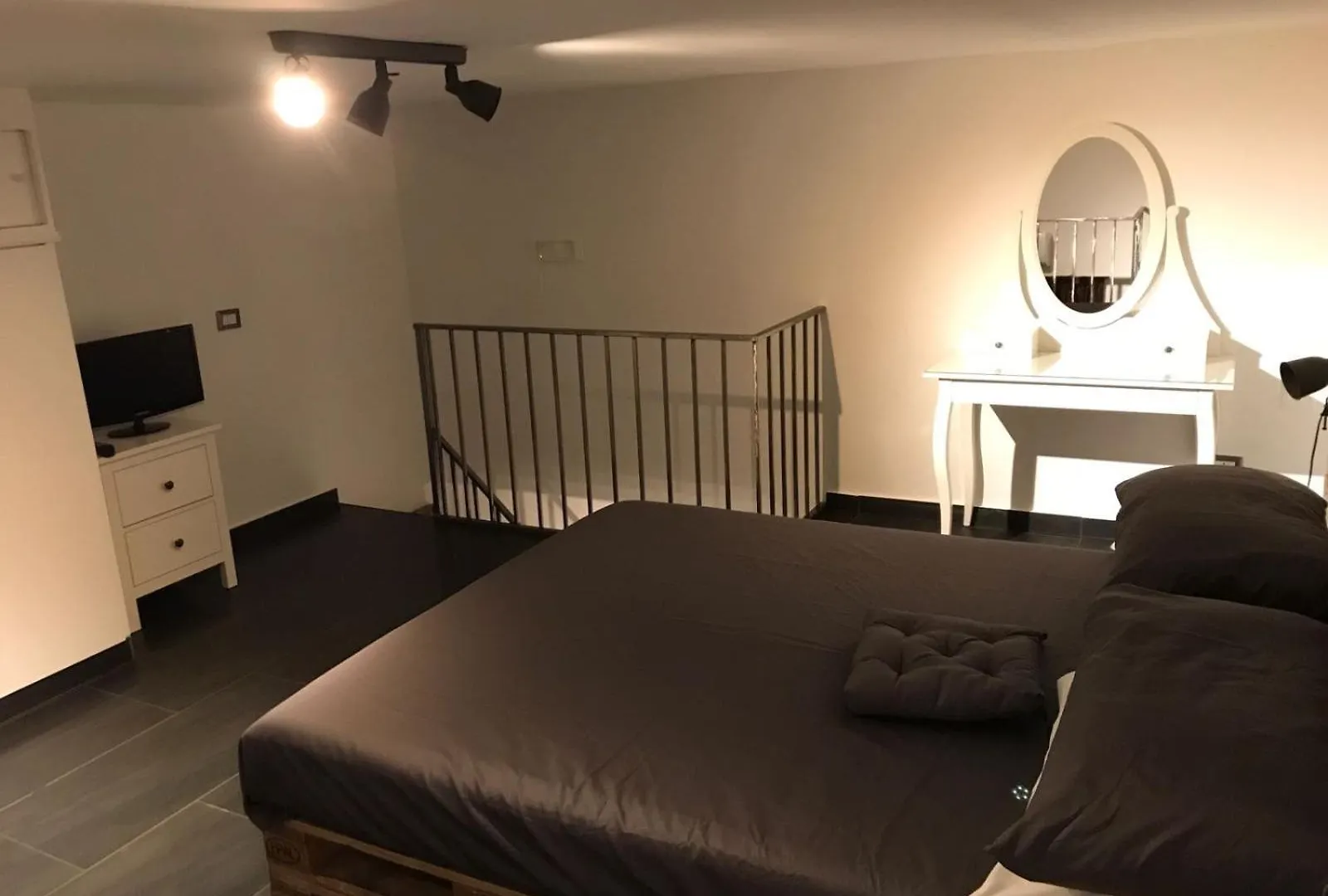 Apartment B&B Mirlinum A Mergellina Naples